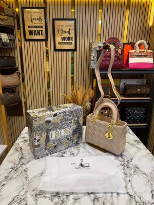 Christian Dio Medium lady Glossy Handbag With Box And Dust Ba RICOT) 1809