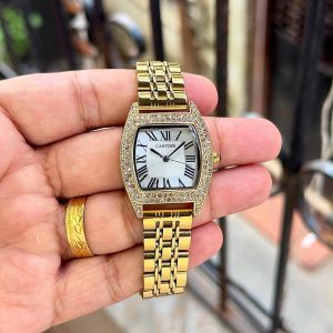 Cartieer Tortue Roman Numeral Gold White Dial