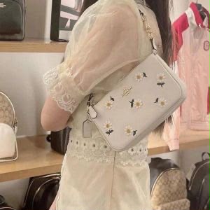 Coacchh Nolita 19 DAISY edition With Pearl Charm & OGBOX CARRYBAG Model no 482