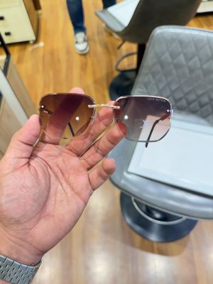 Loui vuitton 22077 gold brown
