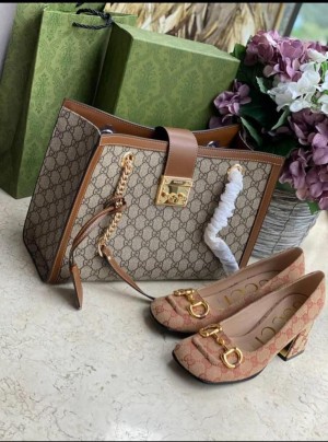 GUCC_padlock_signature_leather_shoulder_bag_with_og_box_755