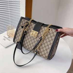 Gucc padlock premium quality with og box 754
