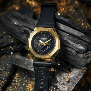 Casio g shock gm2100 black gold