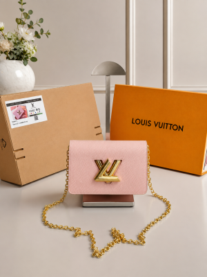 Louiis Vuitton Twist MM Bag Crafted Epi Leather Sling Chain Strap With OG Double Dust Cover & Carry Bag Black 43662
