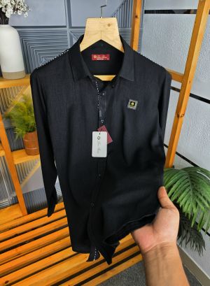Lor Pia Shirt Black K275-BK