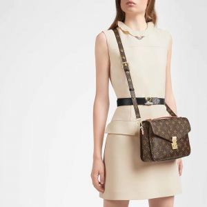 Loui Vuitton Metis Pochette With Box And Dust Bag (Flower-40780)