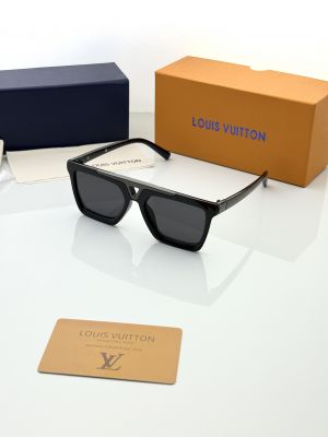 Loui Vuitton 1985 black