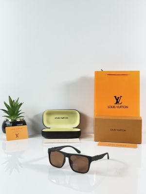 Loui Vuitton 4578 Brown