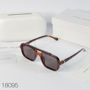 Marc jacob 18095 tiger black
