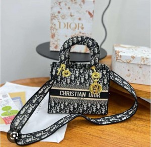 Christian LADY BAG WITH BRAND BOX BLACK CARRY BAG 729
