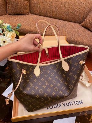 Louiis vuitton neverfull with og box