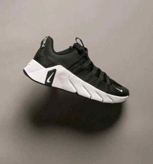 Nikkee Free Metcon 7Black White 102