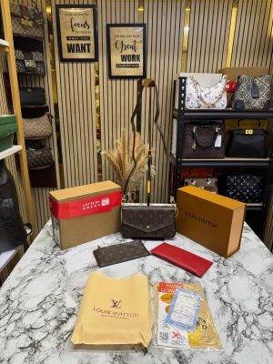 Loui Vuitton Pochette Felicie Three In One With Double Box And Dust Bag