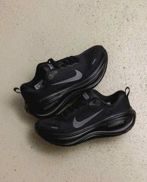 Nikee Zoom Vomero Plus Full Black 724