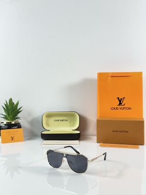 Loui Vuitton 2295 Gold Black