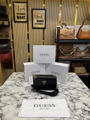 Guess Noelle Crossbody Camera Bag With Box And Dust Bag (Black)