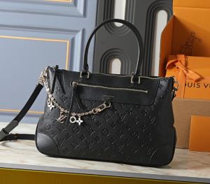 Louii.s Vuitton Skyline Handbag with box dustbag box 5015