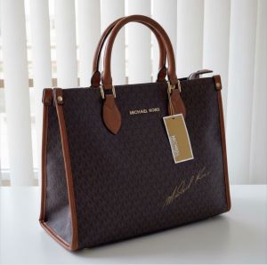 Michael kor    TOTE BAG 526