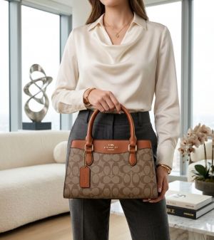 COAC DARCIE CELEBRITY COLLECTION WITH BOX 6646