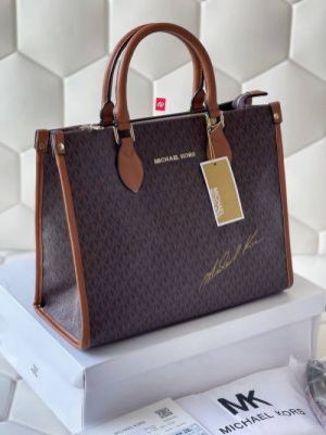 Michael kor tote bag with dust bag 5026
