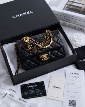 chane-quilted-cc-crush-mini-flap-black-purse-with-folding-box-5043