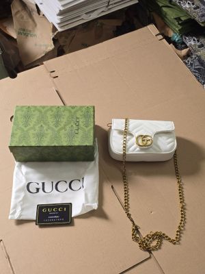 Guccci GG Marmont Mini Matelasse Shoulder Bag With OG Box & Dust Bag (White - 907)