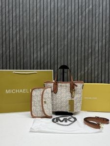 Michaell Kors CB 1719 Eliza Small Tote With Wallet Original Box CarryBag & DustCover