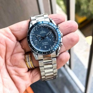 OMEGGA_SPEEDMASTER_SILVER-BLUE
