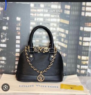 Loui Vuitton alma sling bag with box dustbag 5013