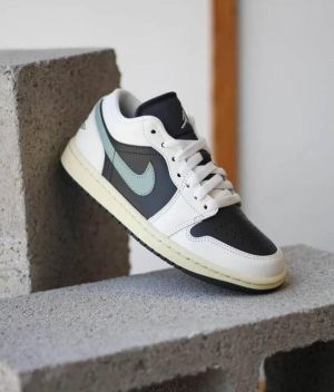 Nikke Air Jordan Retro 1 Low Jade Smoke