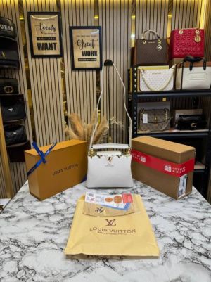 Louiis Vuitton Capucines Taurillon Handbag With Double Og Box And Dust Bag (White)