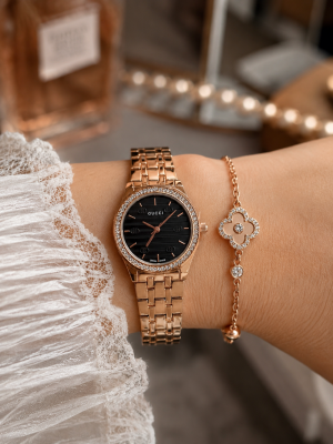 Guccci Women Classic Diamond Black Dial