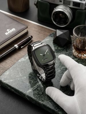 Radd_o True Square Quartz Undigital WC 1090