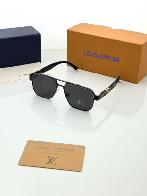 Loui Vuitton 24022 black black