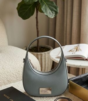 Marc jacob handbag with box 5137