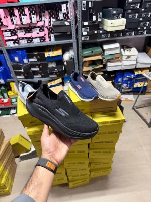 Skecherrs Style Max Cushioning Slip-on Black