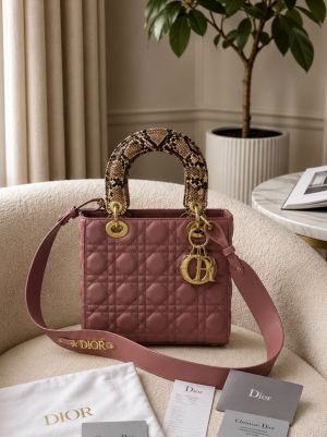 CHRISTIAN DIO LADY WITH BRAND BOX PACKING 5142