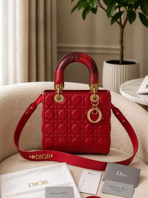 CHRISTIAN DIO LADY WITH BRAND BOX PACKING 5143