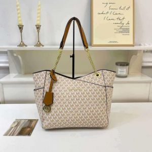 Michael kor Brown Jet Set Large Tote with dust cover 5147