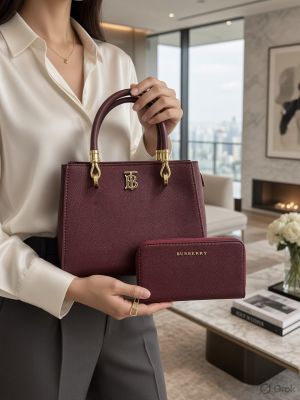 Burberr France lather mini Tote with pouch 5166