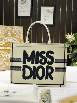 Miss Dioor book tote with og box
