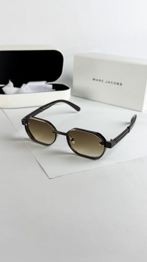 MARC JACOBS BROWN 9816