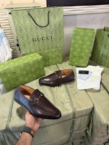 Guccci Jordaan Crocodile Loafers Brown 2511