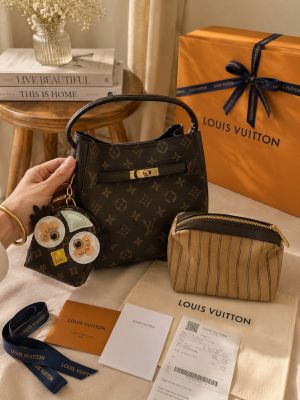 Loui_viutton_LV bucket_bag_with_branded_box_6539