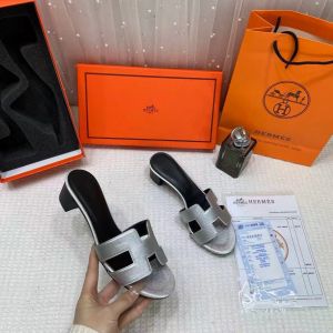 Hermees Oasis Sandals Silver Black H cut-out Stacked Block Heel With OG & Carry Bag 778 Silver
