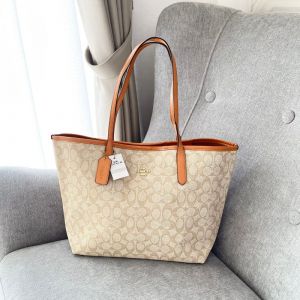 Coacch City Tote Open Tote With Magnet Closer Dustcover & Tags