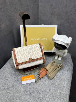 Michael Korrs Freya Shoulder Bag With Magnetic Box And Dust Bag (Beige-23013)