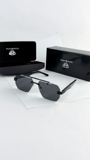 Maybach black 1023