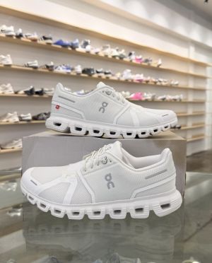 On cloud 6 waterproof Running All White