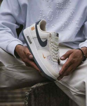 Nikee Airforce Custom Beige Understand Undefeated 2025 167